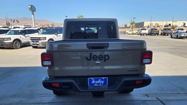 2020 Jeep Gladiator Sport Altitude