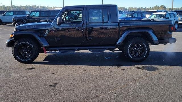 2022 Jeep Gladiator Sport