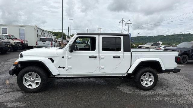 2023 Jeep Gladiator Sport
