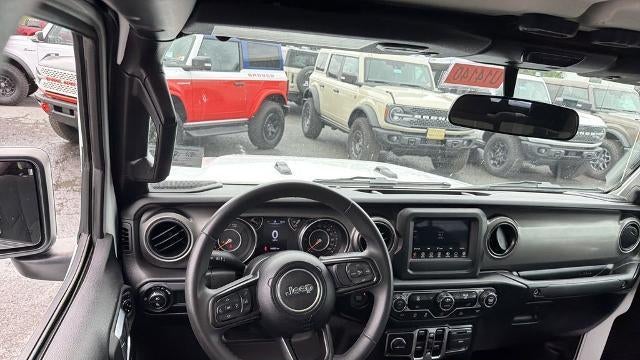 2023 Jeep Gladiator Sport
