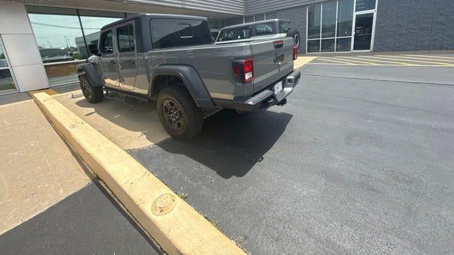 2023 Jeep Gladiator Sport
