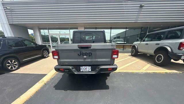 2023 Jeep Gladiator Sport
