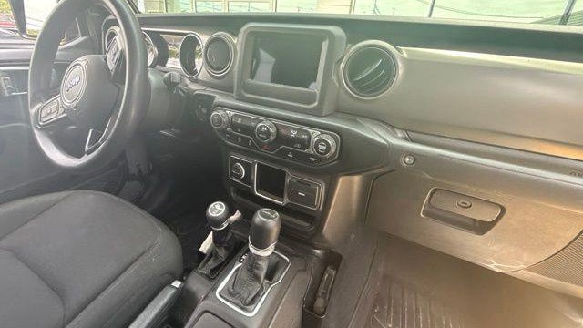 2023 Jeep Gladiator Sport
