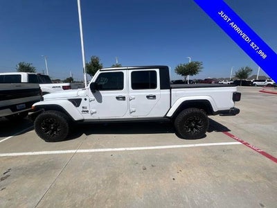 2023 Jeep Gladiator 4X4 Sport 4DR Crew Cab 5.0 FT. SB