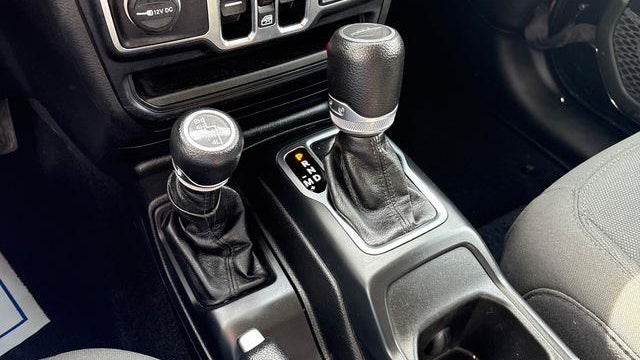 2023 Jeep Gladiator Sport