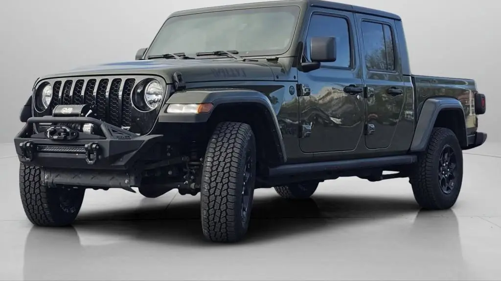2023 Jeep Gladiator Sport