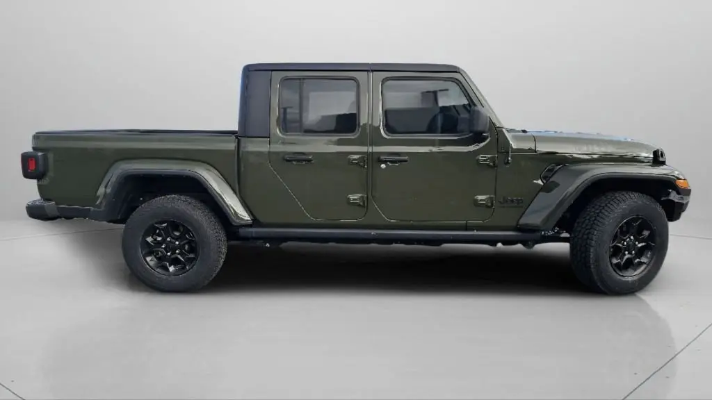 2023 Jeep Gladiator Freedom