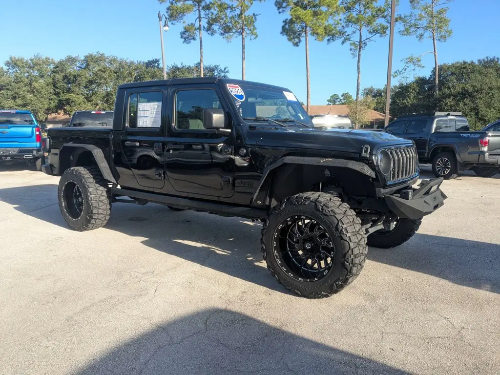 2024 Jeep Gladiator - $36,800
