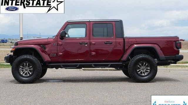 2021 Jeep Gladiator Sport