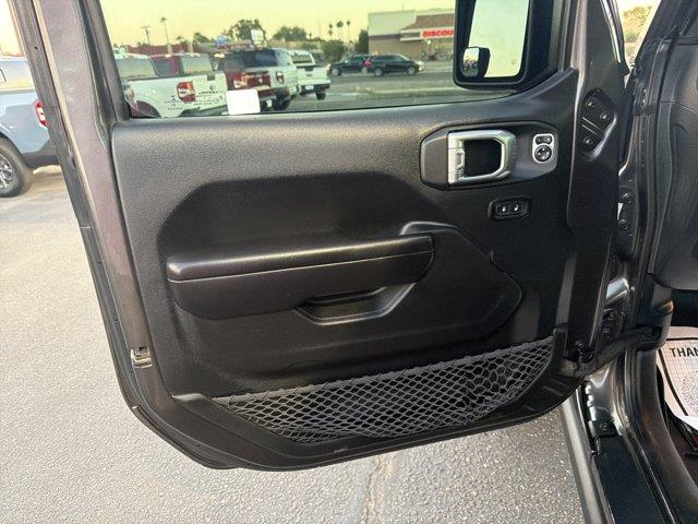 2021 Jeep Gladiator - $27,999
