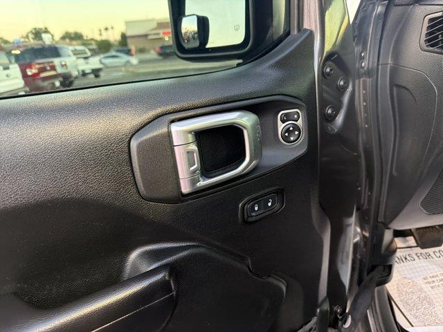 2021 Jeep Gladiator - $27,999