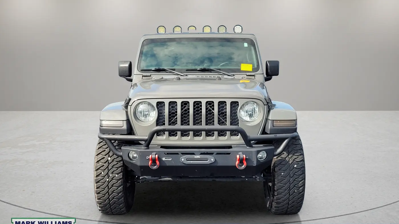 2021 Jeep Gladiator Sport