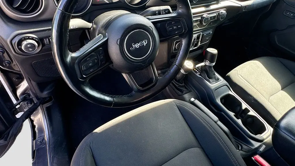 2021 Jeep Gladiator Sport