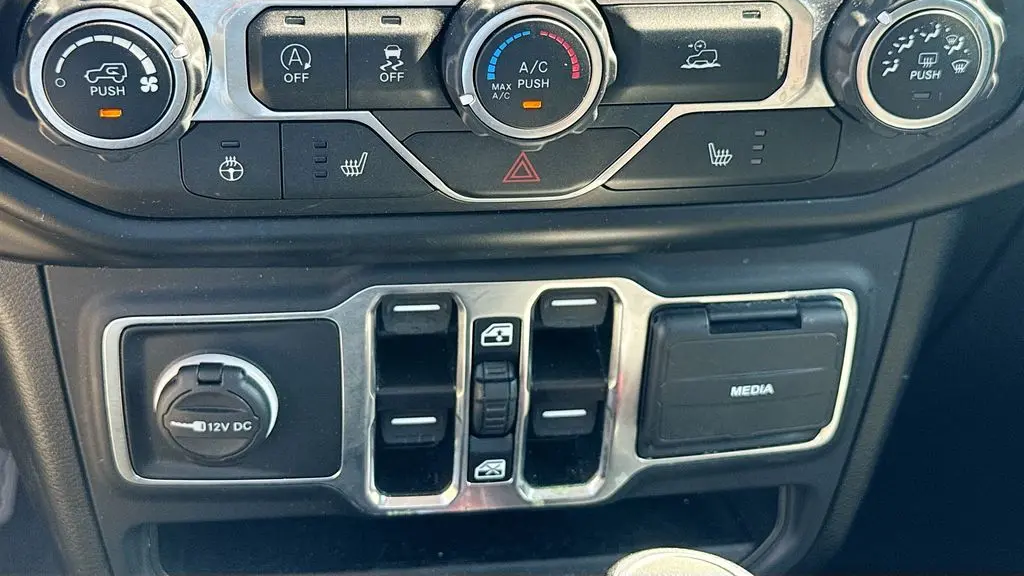 2021 Jeep Gladiator Sport