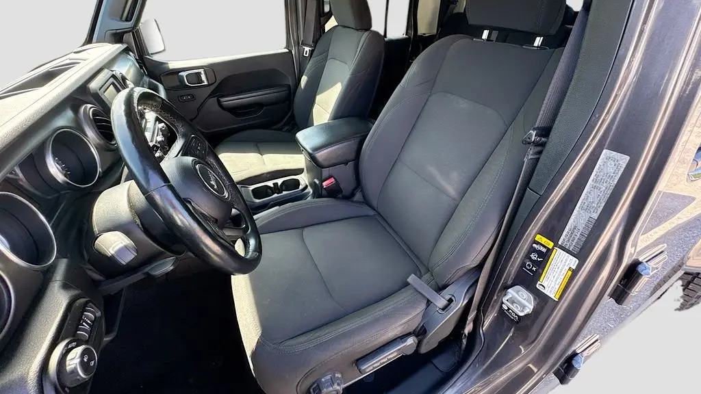 2021 Jeep Gladiator Sport