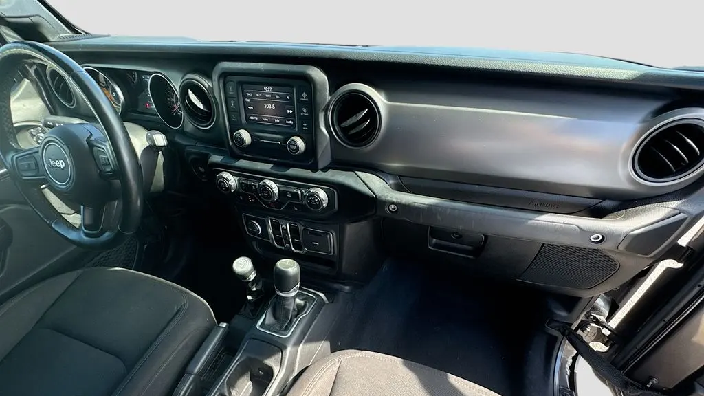 2021 Jeep Gladiator Sport