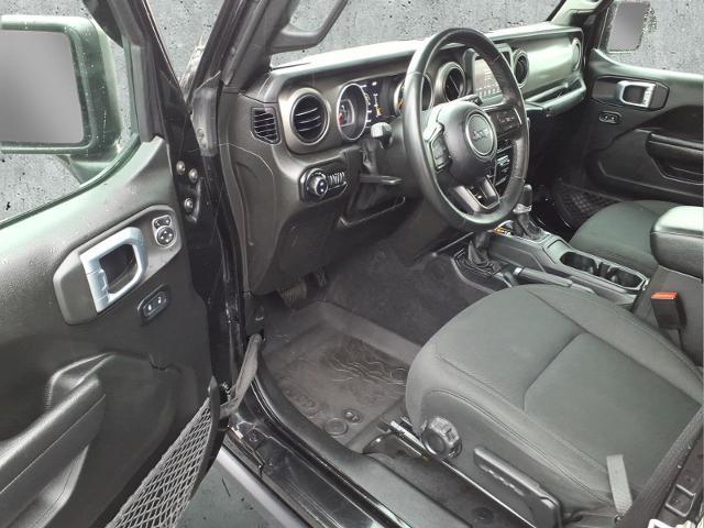 2022 Jeep Gladiator - $30,890