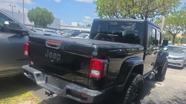 2022 Jeep Gladiator Sport