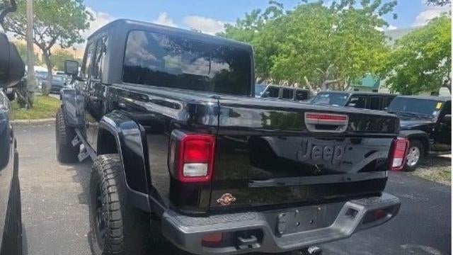 2022 Jeep Gladiator Sport