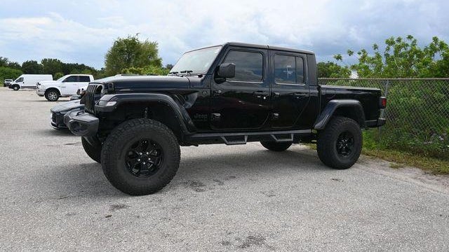 2022 Jeep Gladiator Sport