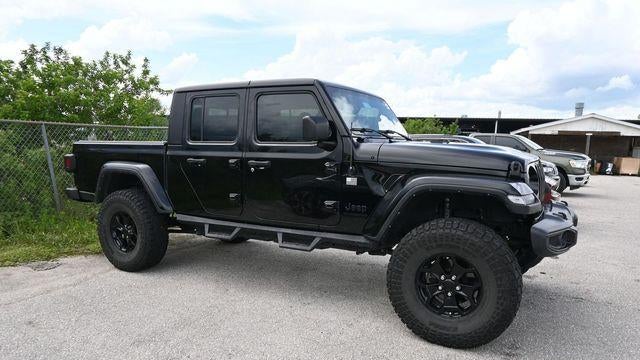 2022 Jeep Gladiator Sport