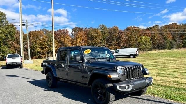 2022 Jeep Gladiator Sport