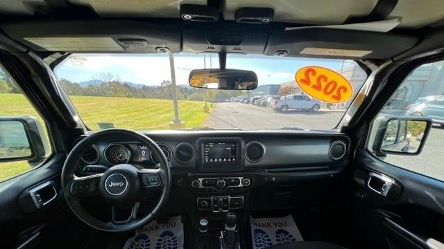 2022 Jeep Gladiator Sport
