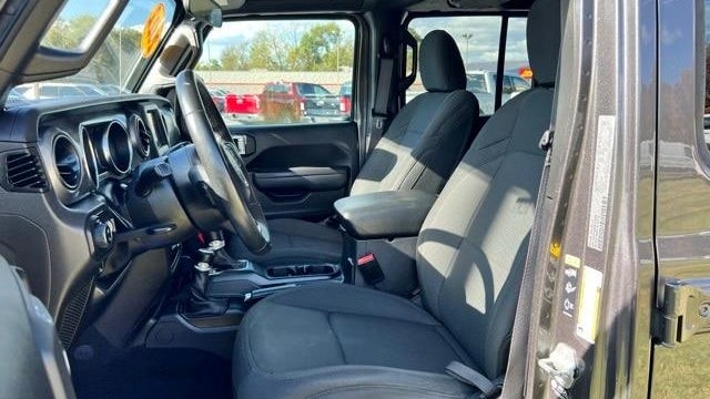 2022 Jeep Gladiator Sport