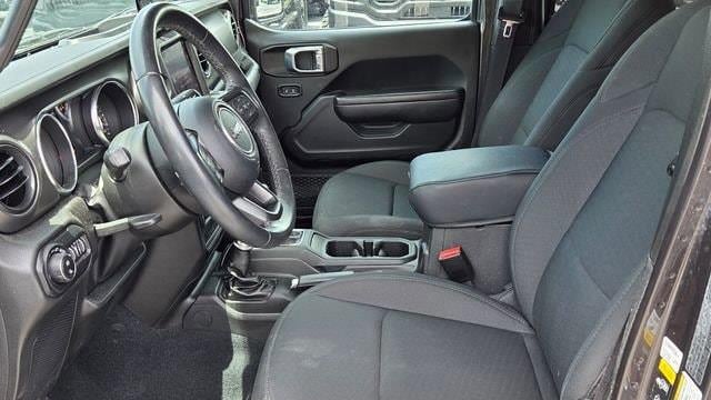 2022 Jeep Gladiator Sport