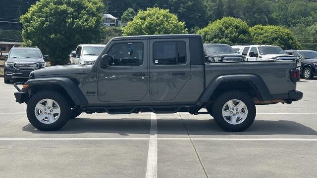 2023 Jeep Gladiator Sport