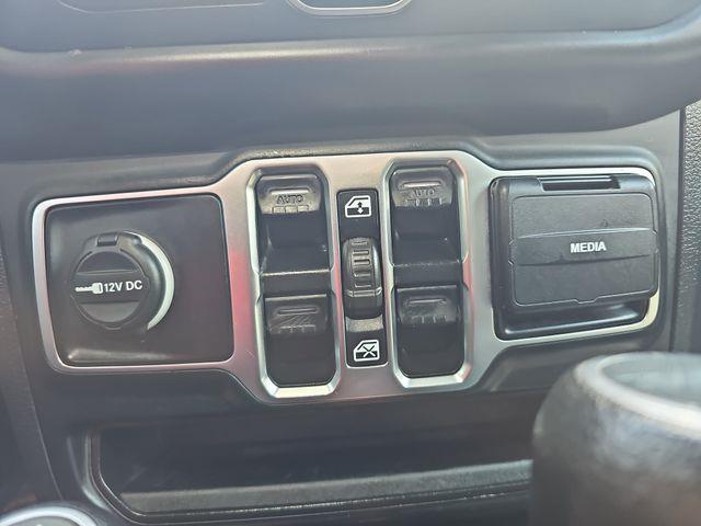 2020 Jeep Gladiator - $23,354