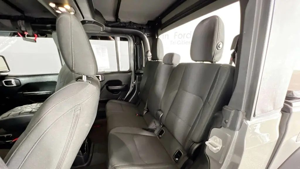 2020 Jeep Gladiator Sport Altitude