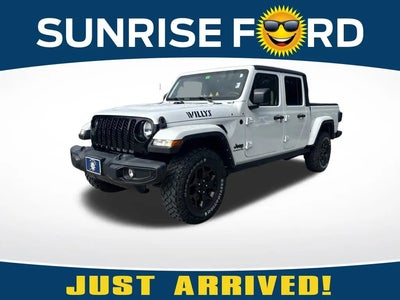 Photo of a 2021 Jeep Gladiator 4X4 Sport 4DR Crew Cab 5.0 FT. SB for sale