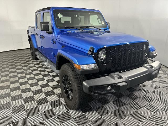 2022 Jeep Gladiator - $30,998