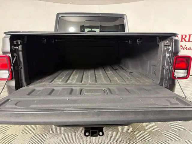 2023 Jeep Gladiator - $26,500