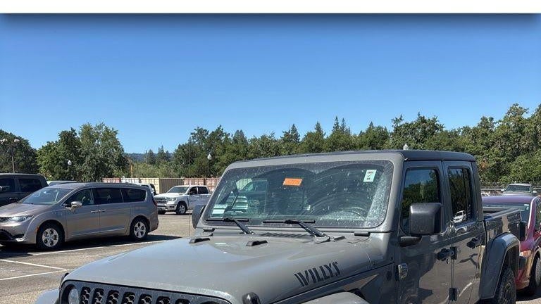 Preowned 2023 Jeep Gladiator Willys for Sale
