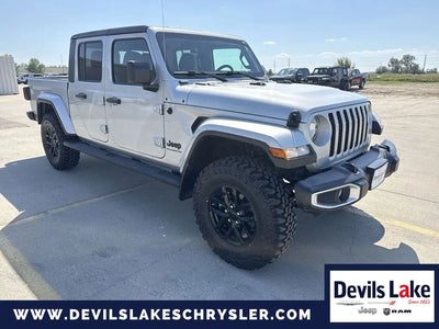 2023 Jeep Gladiator 4X4 Sport 4DR Crew Cab 5.0 FT. SB