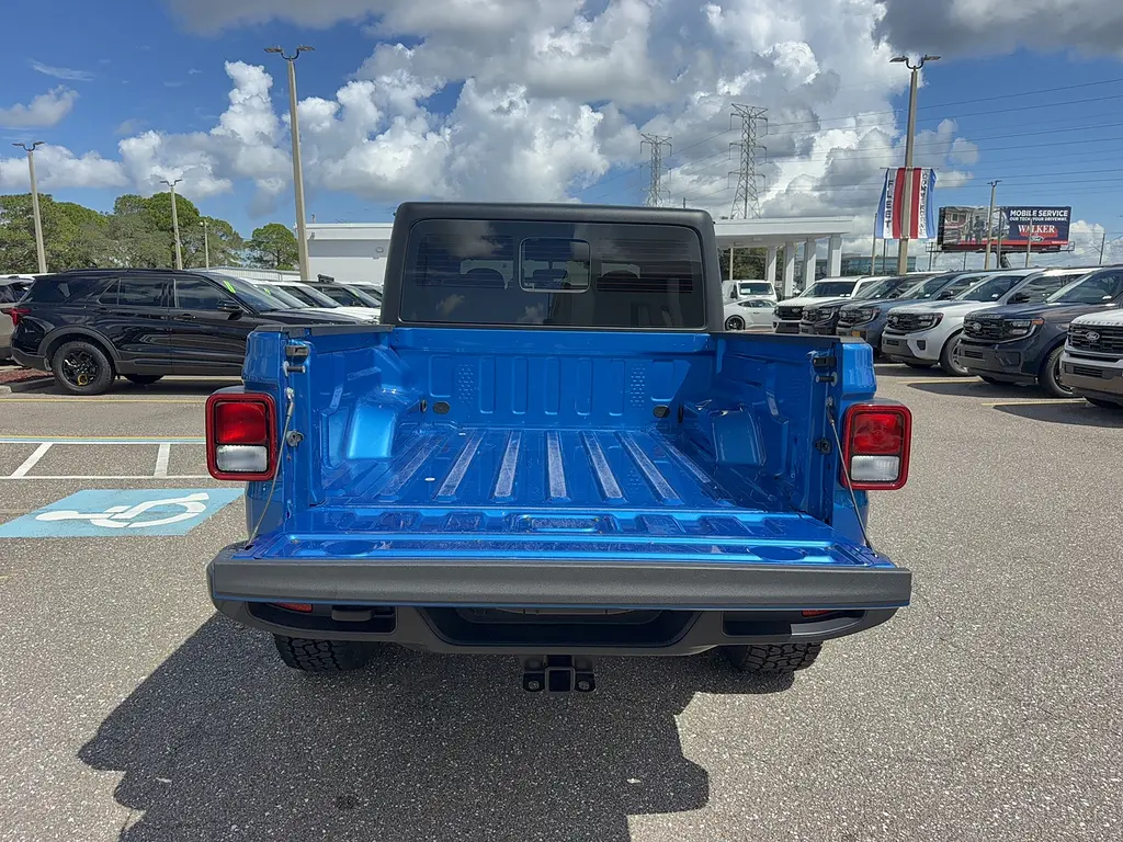 2024 Jeep Gladiator - $38,995