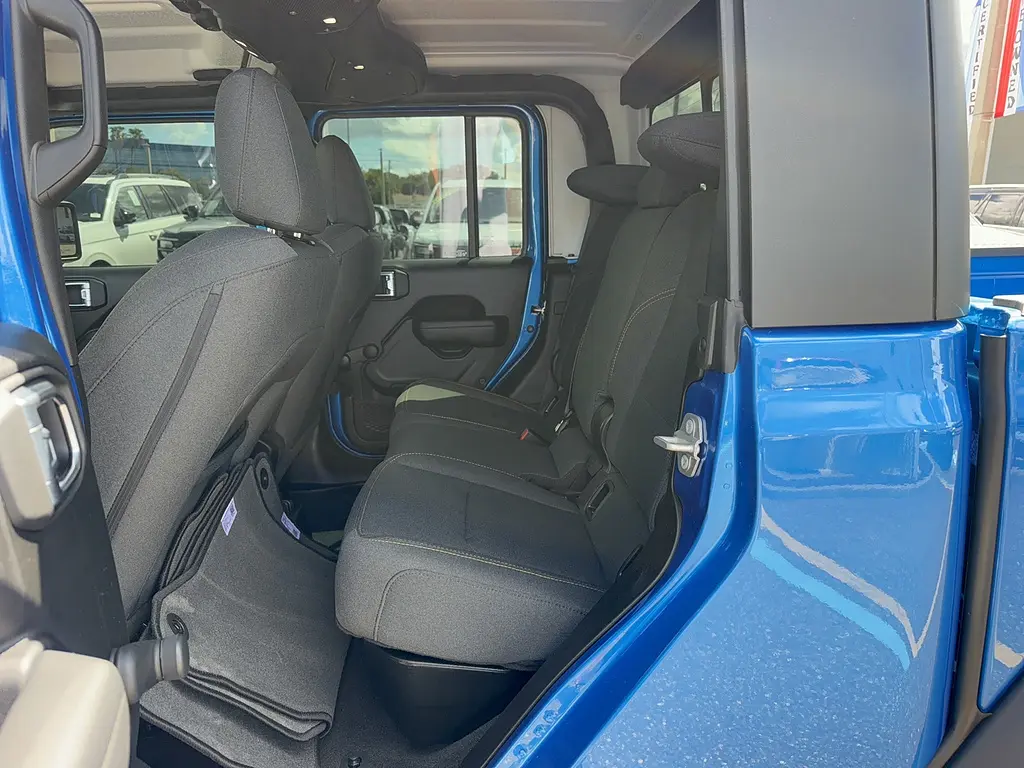 2024 Jeep Gladiator - $38,995