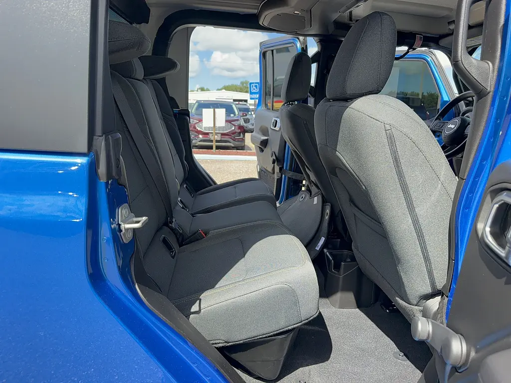 2024 Jeep Gladiator - $38,995
