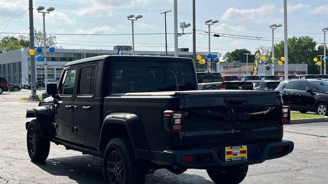 2024 Jeep Gladiator Sport S
