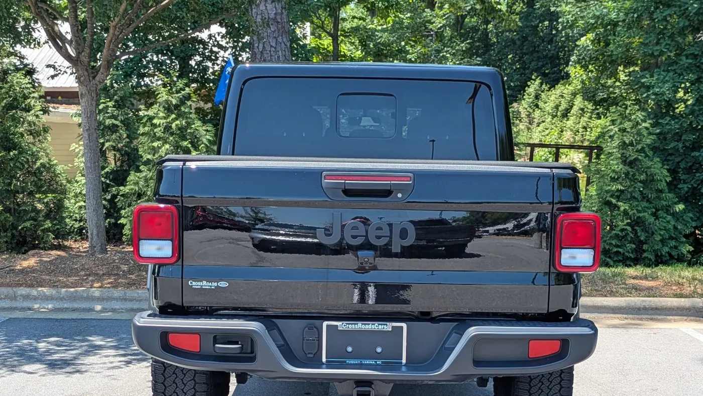 2024 Jeep Gladiator High Tide
