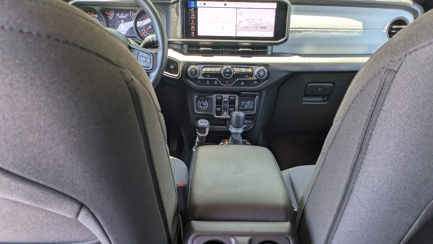 2024 Jeep Gladiator High Tide