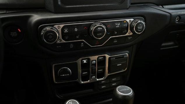 2020 Jeep Gladiator Sport Altitude