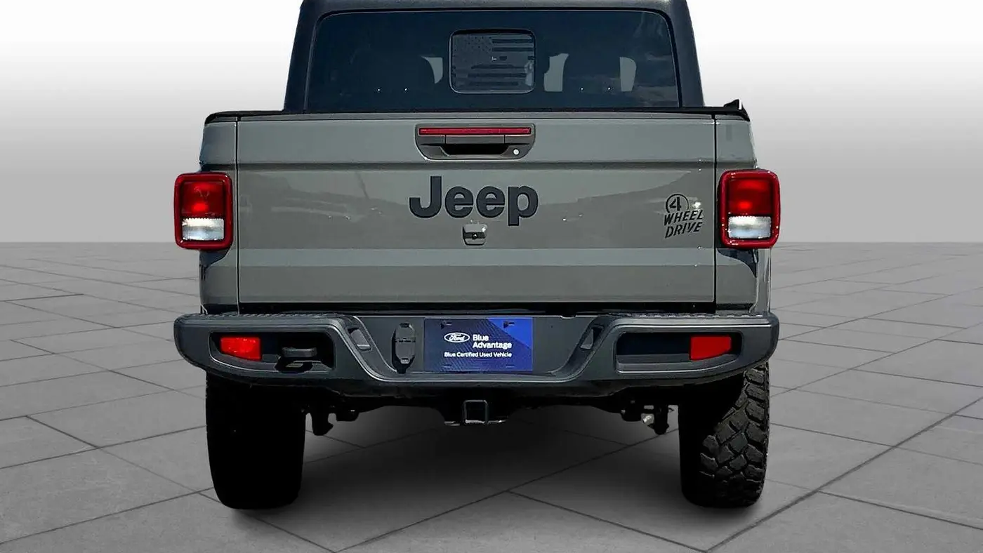 2021 Jeep Gladiator Sport