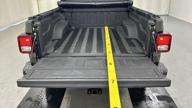 2021 Jeep Gladiator Willys