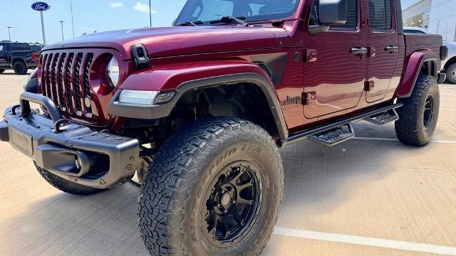 2022 Jeep Gladiator Willys Sport