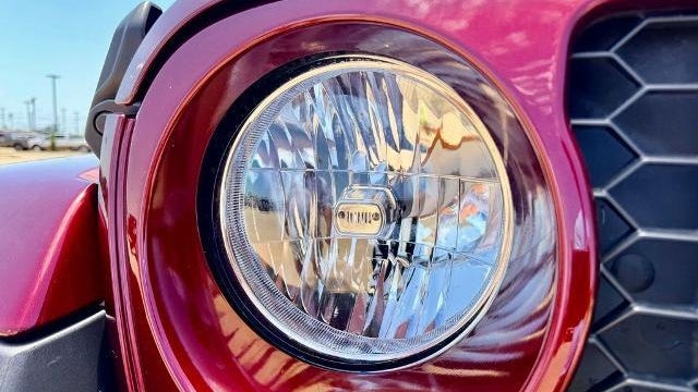 2022 Jeep Gladiator Willys Sport