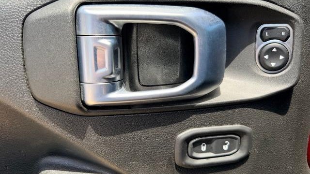 2022 Jeep Gladiator Willys Sport