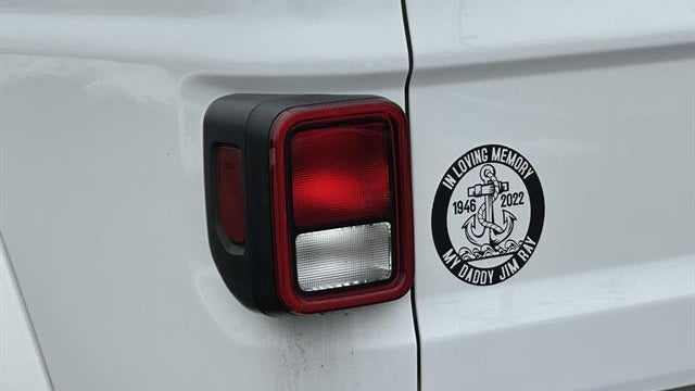 2022 Jeep Gladiator Sport